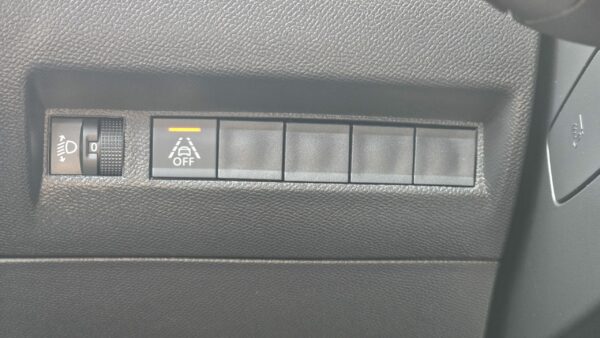 PEUGEOT 208 II 100CV ACTIVE BUSINESS – Image 18
