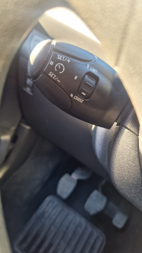 Peugeot 208 1.5 BlueHDI 100CV PREMIUM PACK + CAMERA – Image 11