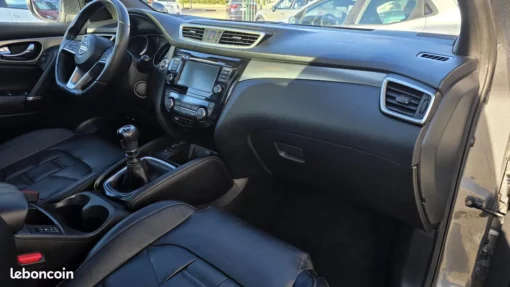 Nissan Qashqai 1.7 BLUE DCI 150CV TEKNA 4X4 – Image 11