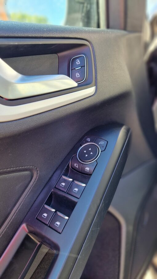 Ford Focus 1.5 L TDCI ECOBLUE - 120CV TITANIUM – Image 12