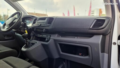 PEUGEOT EXPERT CLUB 2.0L BLUEHDI 145 CV L2H1 LONG – Image 4