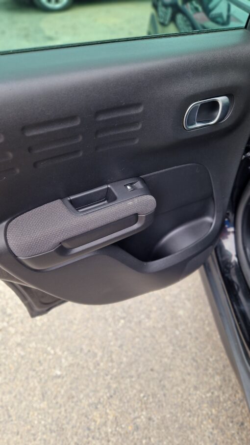 CITROEN C3 AIRCROSS 1.6 BLUEHDI 100 SHINE – Image 11