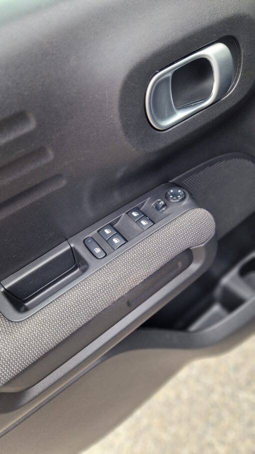 CITROEN C3 AIRCROSS 1.6 BLUEHDI 100 SHINE – Image 13