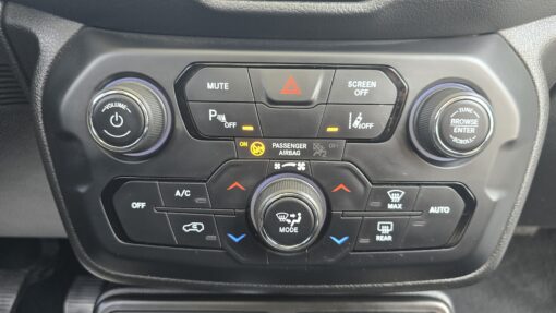 JEEP RENEGADE 2.0L MULTIJET 140 AWD LIMITED – Image 18