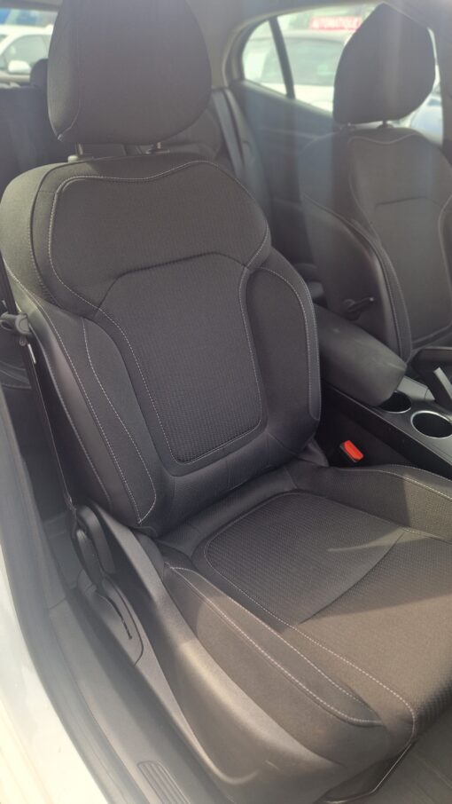 RENAULT Megane IV 1.5DCI 115 CV AIR NAV – Image 11