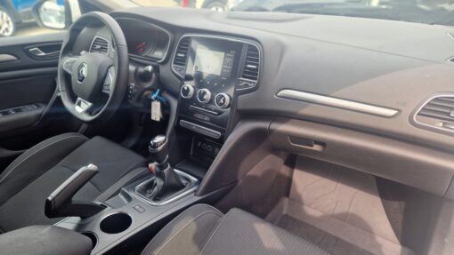 RENAULT Megane IV 1.5DCI 115 CV AIR NAV – Image 6