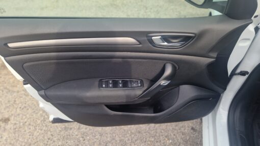RENAULT Megane IV 1.5DCI 115 CV AIR NAV – Image 10