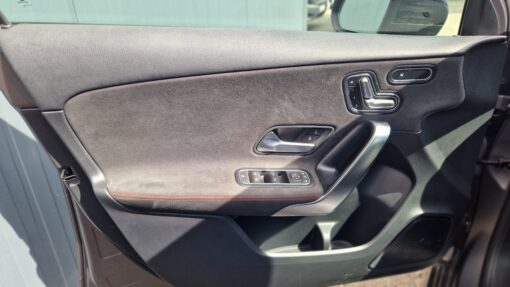 Mercedes A250 4MATIC AMG LINE – Image 11
