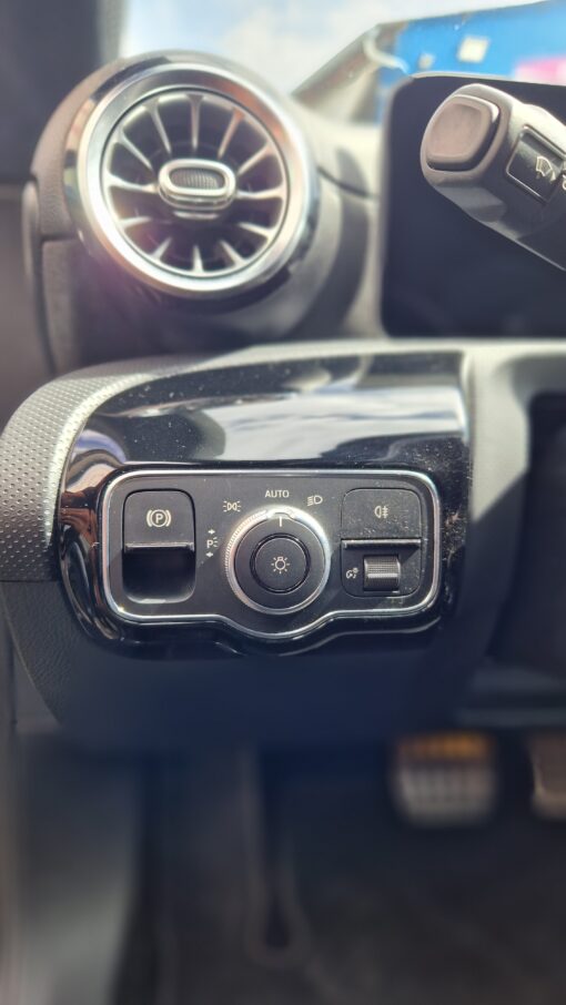 Mercedes A250 4MATIC AMG LINE – Image 12