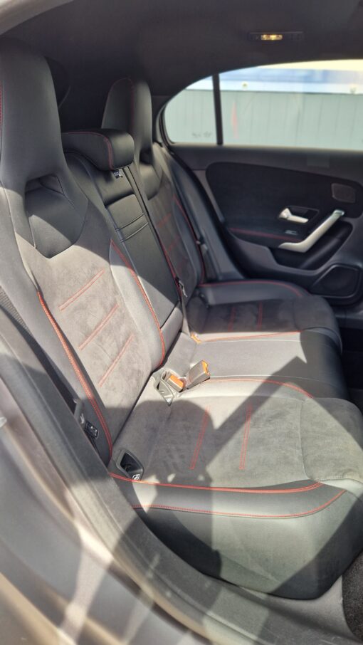 Mercedes A250 4MATIC AMG LINE – Image 23