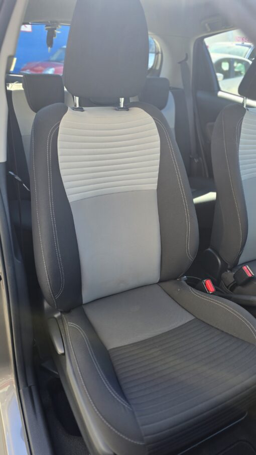 TOYOTA YARIS 1.0L VVT-I 72CH DYNAMIC – Image 8