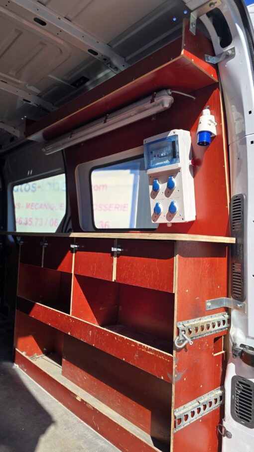 RENAULT MASTER III 2.3L DCI 145CV GRAND CONFORT L2H2 – Image 12